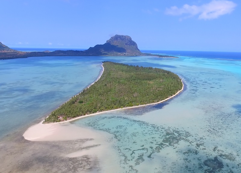 Île aux Bénitiers e Crystal Rock